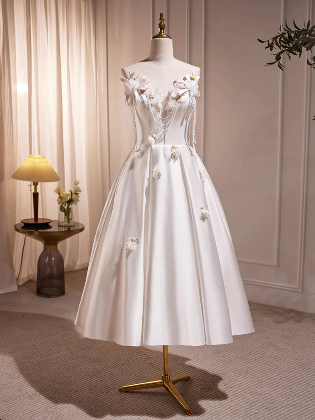 Spaghetti Strap Satin White Floral Short Prom Dress