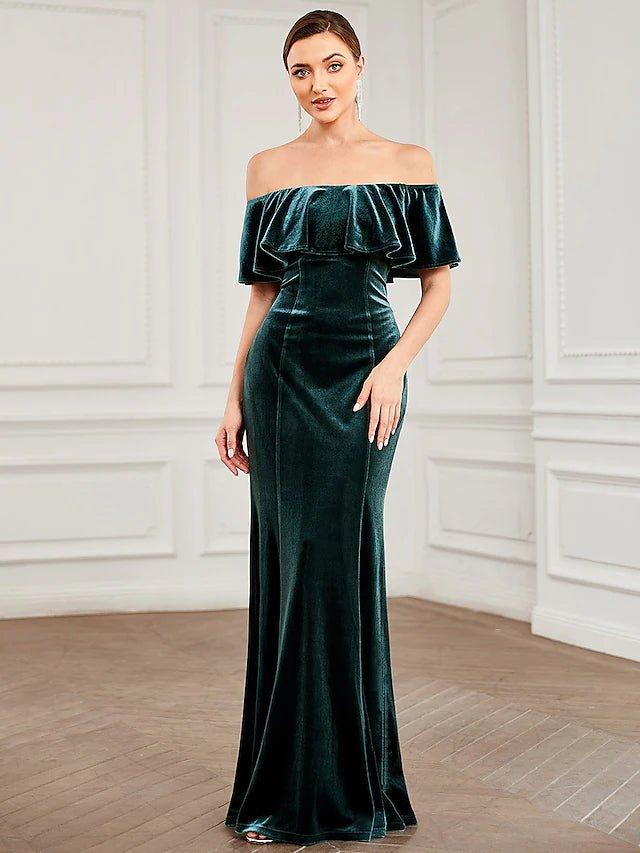 Mermaid / Trumpet Bridesmaid Dress Strapless Sleeveless Elegant Floor Length Velvet with Pleats / Draping / Solid Color - RongMoon
