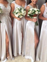 A-Line Bridesmaid Dress V Neck Sleeveless Elegant Sweep / Brush Train Lace / Charmeuse with Split Front / Solid Color - RongMoon