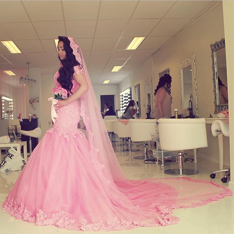Elegant Lace Cap Sleeves Tulle Mermaid Wedding Gowns
