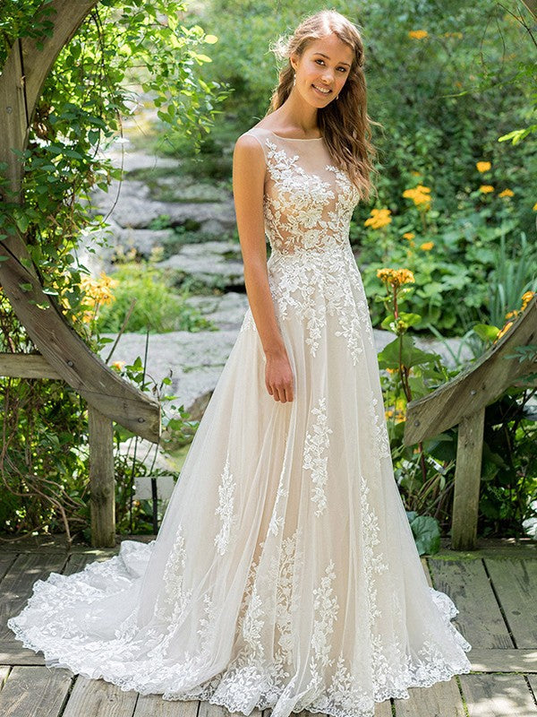 Champagne Tulle Scoop Appliques Button Back Wedding Dress