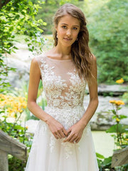 Champagne Tulle Scoop Appliques Button Back Wedding Dress