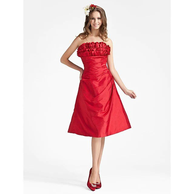 Princess / A-Line Bridesmaid Dress Strapless Sleeveless Knee Length Taffeta with Ruffles / Side Draping - RongMoon