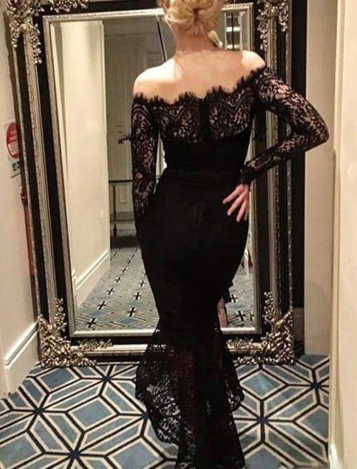 Mermaid / Trumpet Bridesmaid Dress Off Shoulder Long Sleeve Elegant Asymmetrical / Floor Length Lace with Pleats / Solid Color - RongMoon