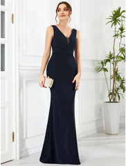 Mermaid / Trumpet Evening Gown Glittering Dress Prom Wedding Party Floor Length Sleeveless V Neck Polyester with Belt