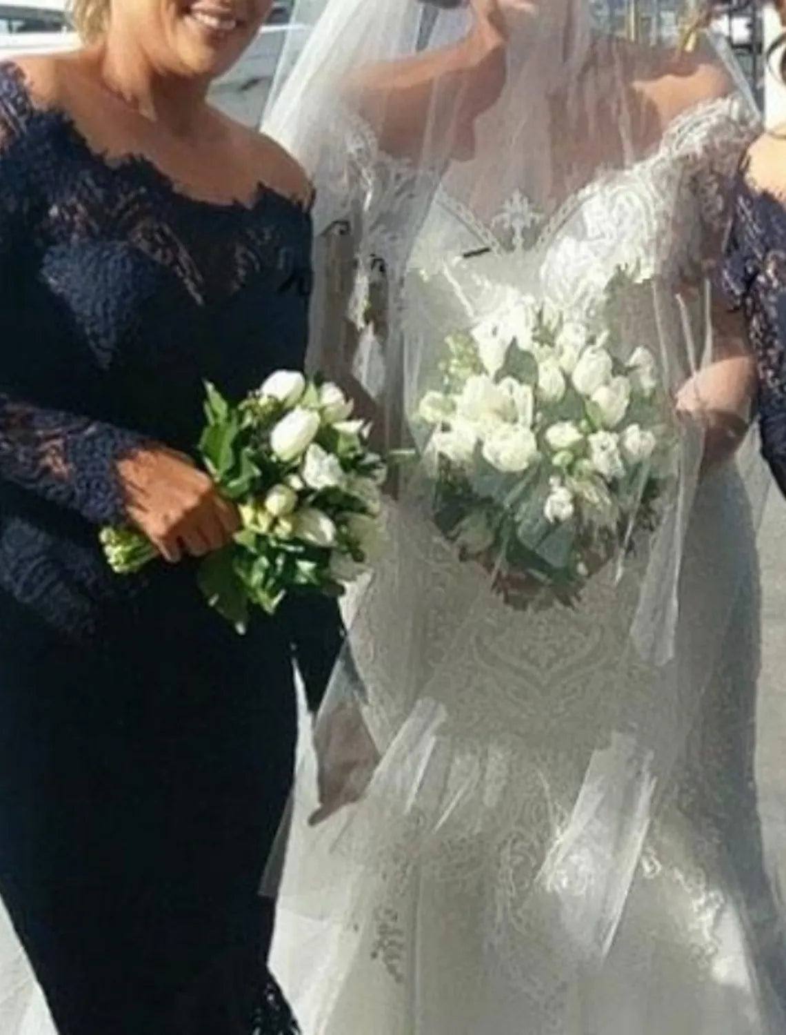 Mermaid / Trumpet Bridesmaid Dress Off Shoulder Long Sleeve Elegant Asymmetrical / Floor Length Lace with Pleats / Solid Color - RongMoon