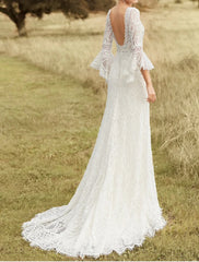 Beach Boho Wedding Dresses A-Line Scoop Neck Long Sleeve Sweep / Brush Train Lace Bridal Gowns With Lace Solid Color