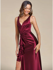 A-Line Wedding Guest Dresses Elegant Dress Formal Wedding Sweep / Brush Train Sleeveless V Neck Bridesmaid Dress Satin with Ruched Ruffles Slit